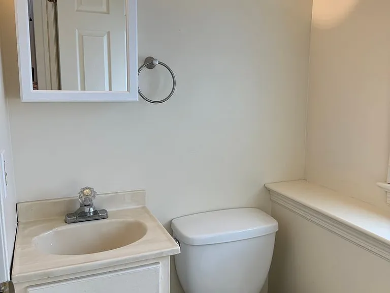 202 N. Main St. — Photo 10