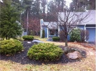 26 Snowberry Rd, Malta, NY 12020