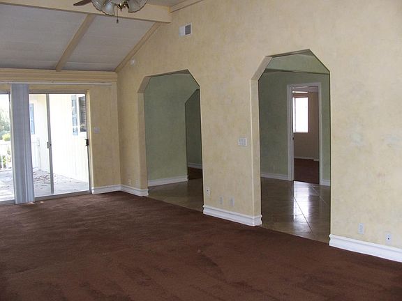 DOORWAYS TO KITCHEN AND DINING ROOM
