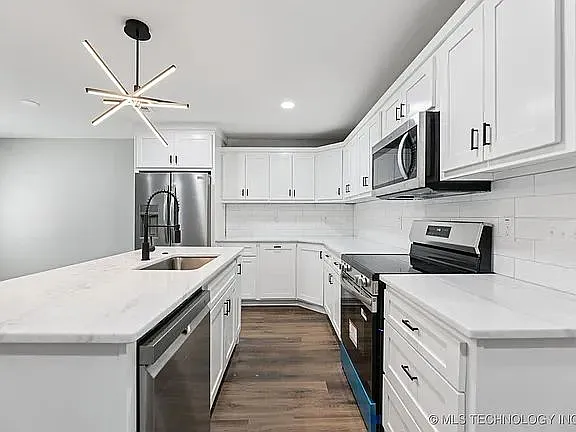 1307 N Tacoma Ave #A — Photo 3