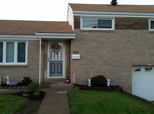 719 Baldwin Dr, Pittsburgh, PA