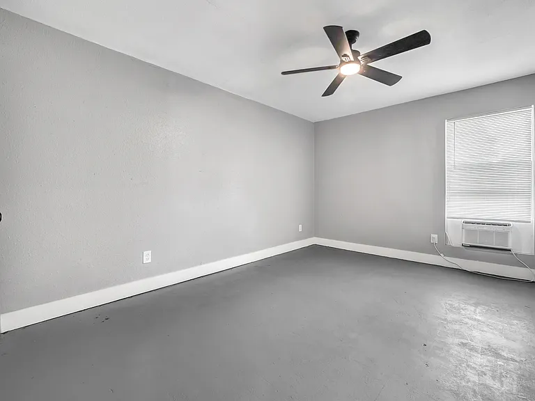 Dabney Apartments — Photo 20