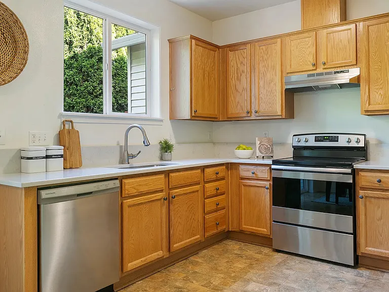 21069 SW Madeira Ter — Photo 12