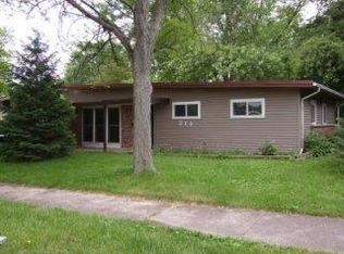 211 Shabbona Dr, Park Forest, IL 60466
