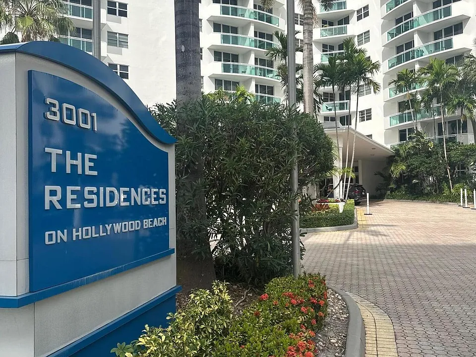 3001 S Ocean Dr #201