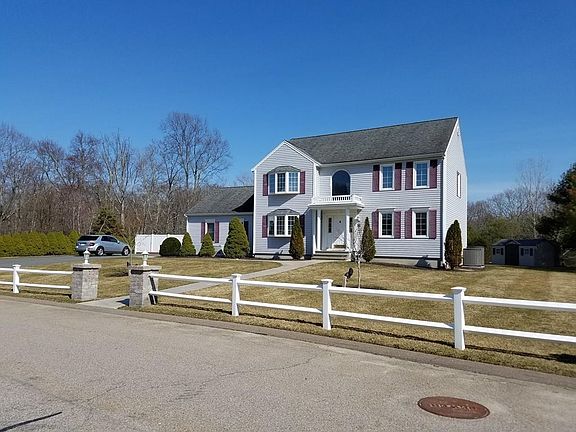 3rd image of 57 Tamarack Dr