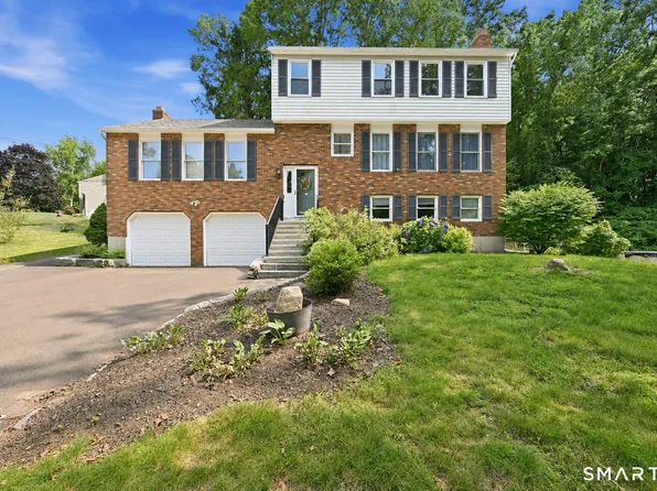 15 Deer Run Lane, North Haven, CT 06473
