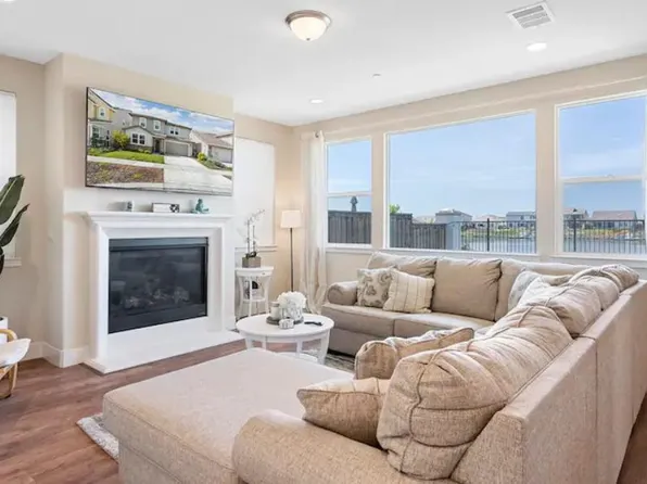 17905 Eastman Ct, Lathrop, CA 95330