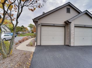 365 Grissom Ct #365, Hoffman Estates, IL 60169