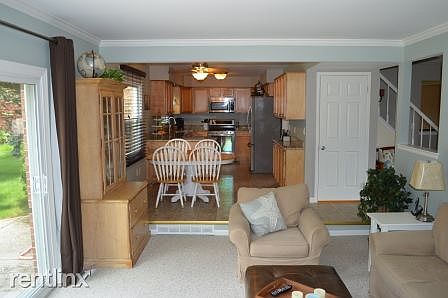 5th image of 21967 Bedford Dr