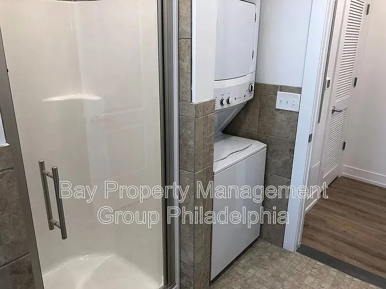 221 W Main St #7 — Photo 10