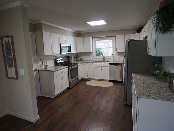 4th image of 2021 Sprucewood St