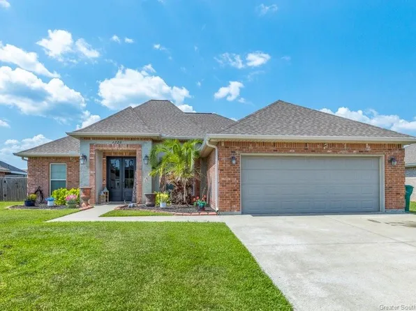 1226 Adam Ln, Sulphur, LA 70663