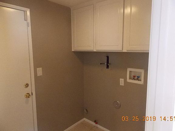 4th image of 25102 Butterwood Dr