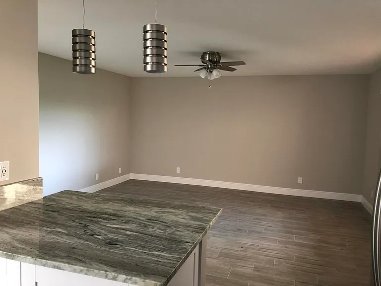 15090 Ashland Pl — Photo 5