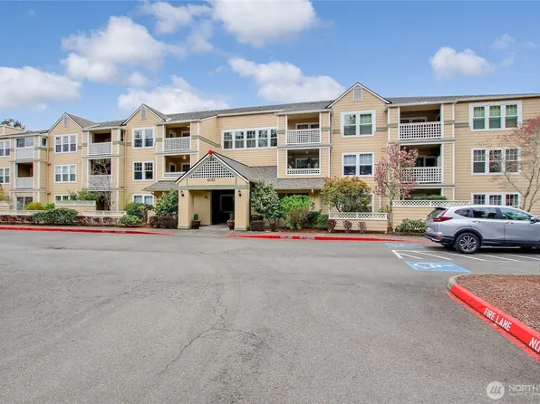 4133 224th Lane SE #202, Issaquah, WA 98029