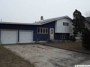 20 Mermaid Rd, Toms River, NJ 08753