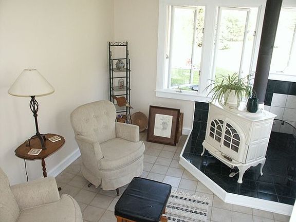 sitting room/mud room