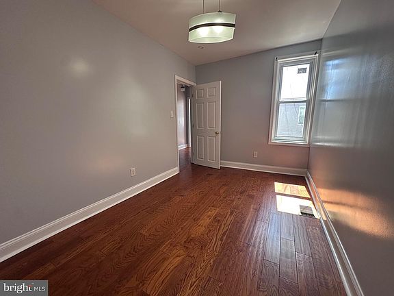 5th image of 2606 Wharton St