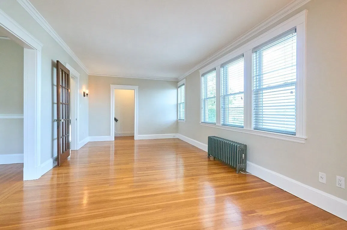 2 bed, 1.0 bath, 1700 sqft, $3,100 — Photo 2