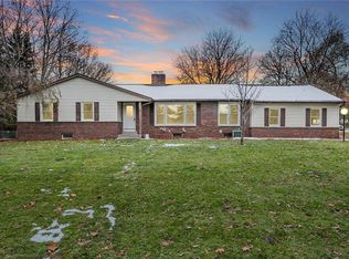 11 Horseshoe Ln S, Henrietta, NY 14467