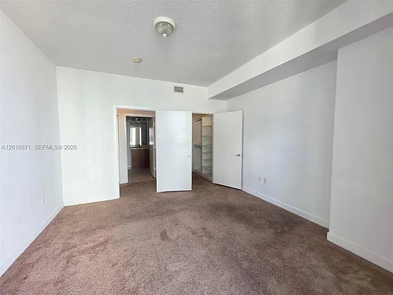 1111 SW 1st Ave #1823 — Photo 16