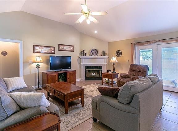 5th image of 5729 Birch St