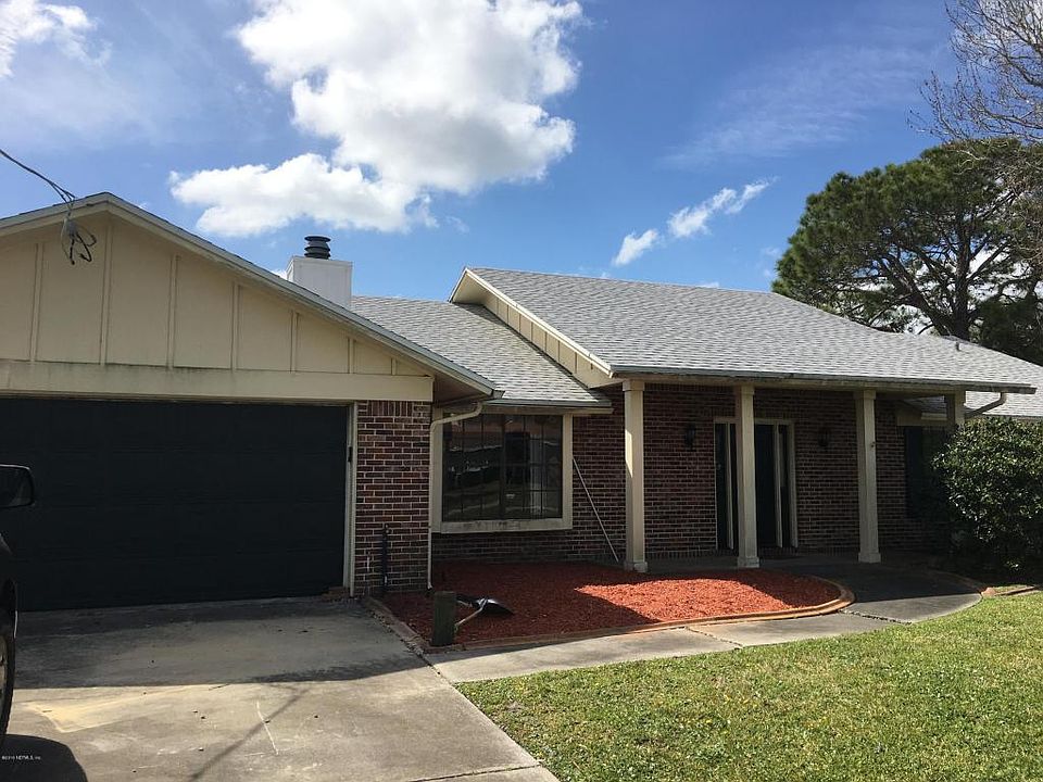 1st image of 14736 Plumosa Dr
