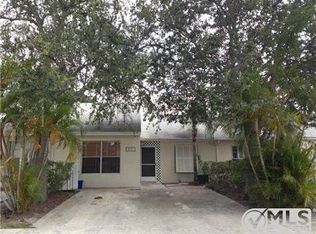 118 Oakwood Dr, Jupiter, FL 33458