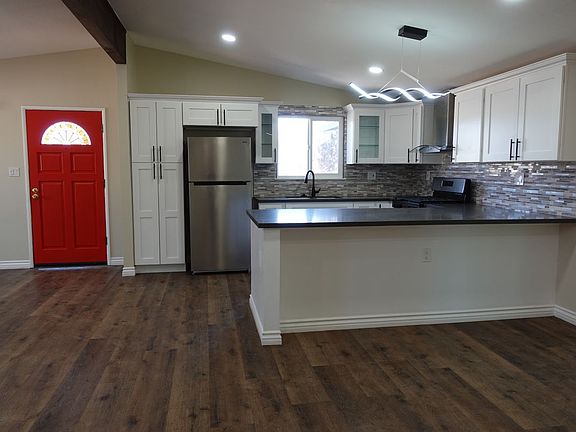 4th image of 38467 36th St E