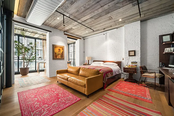 Sold by Douglas Elliman | media 14