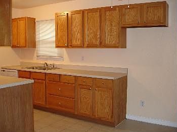4th image of 605 Edelweiss Dr