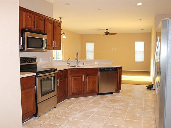 4th image of 10740 Carloway Hills Dr