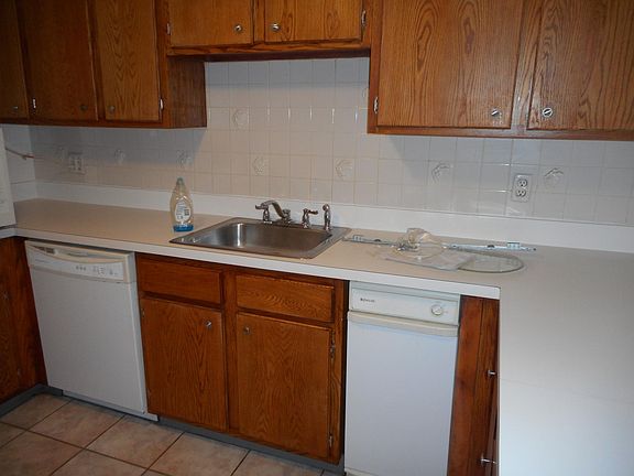 5th image of 1100 Salem St APT 50