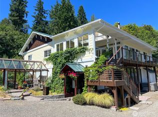 7251 Oak Bay Rd, Pt Ludlow, WA 98365