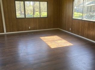 315 Red Hill Rd, Glendale, OR 97442