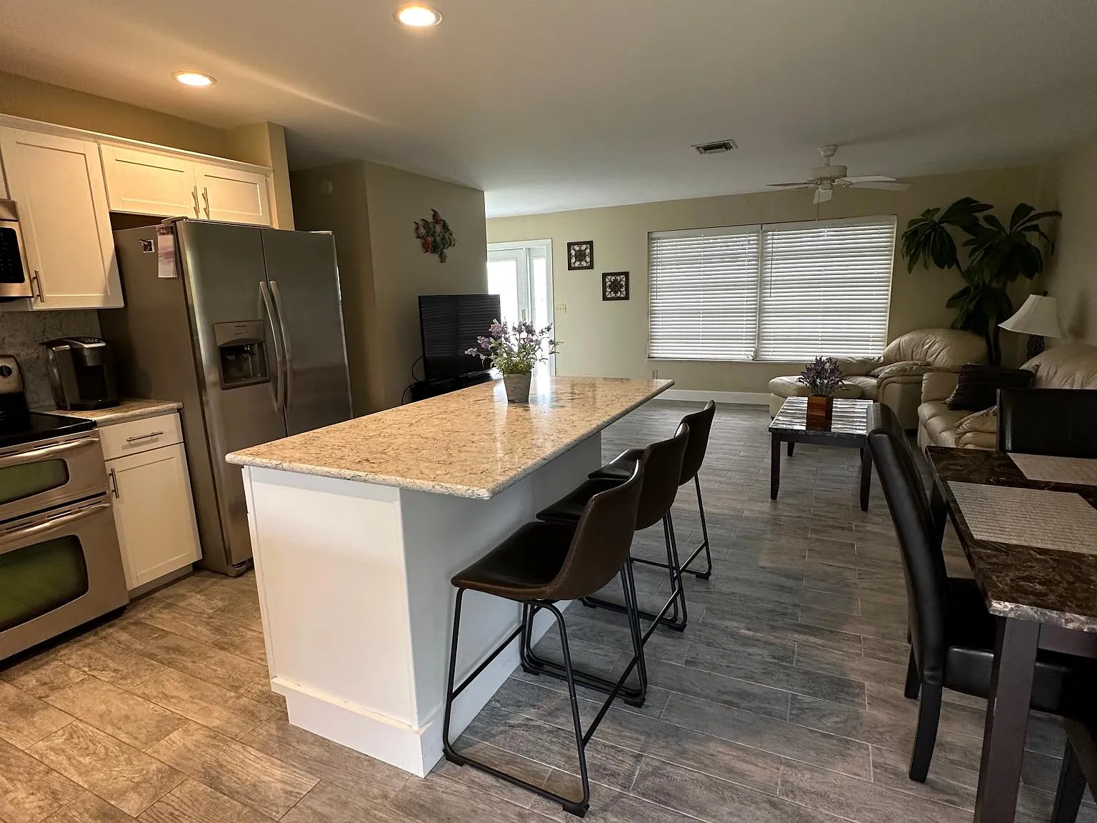 7487 SE Pelican Way — Photo 2