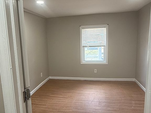 2nd image of 376-78 N Clinton Ave APT 1
