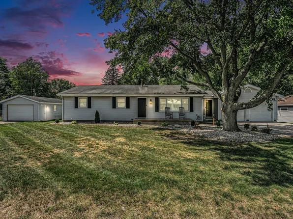 69218 Center St, Edwardsburg, MI 49112