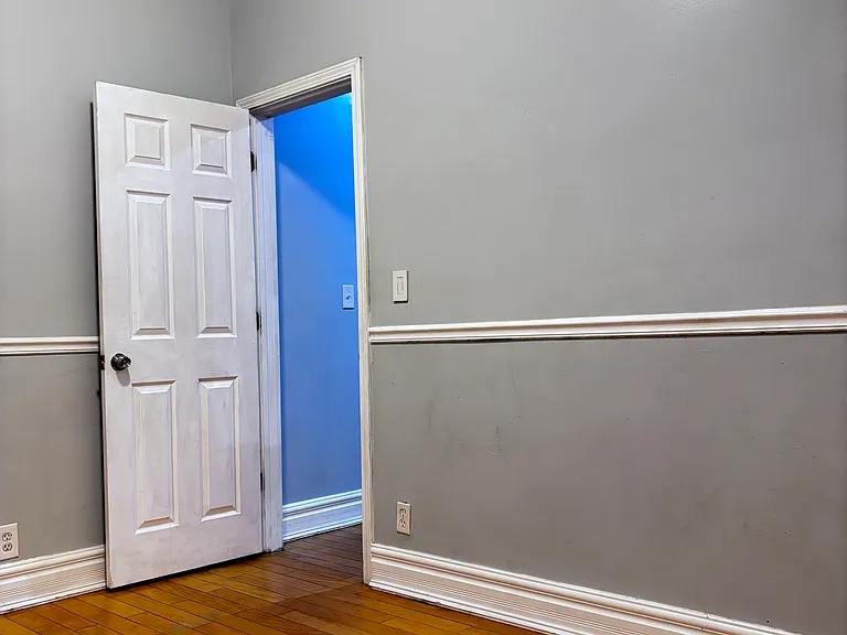 5617 S Calumet Ave — Photo 24