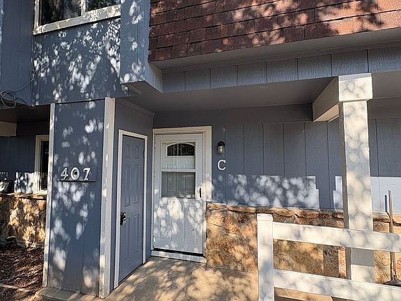 2nd image of 407 Loma Linda Dr