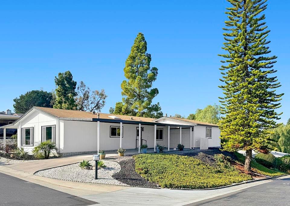1st image of 2298 Lindsay Dr