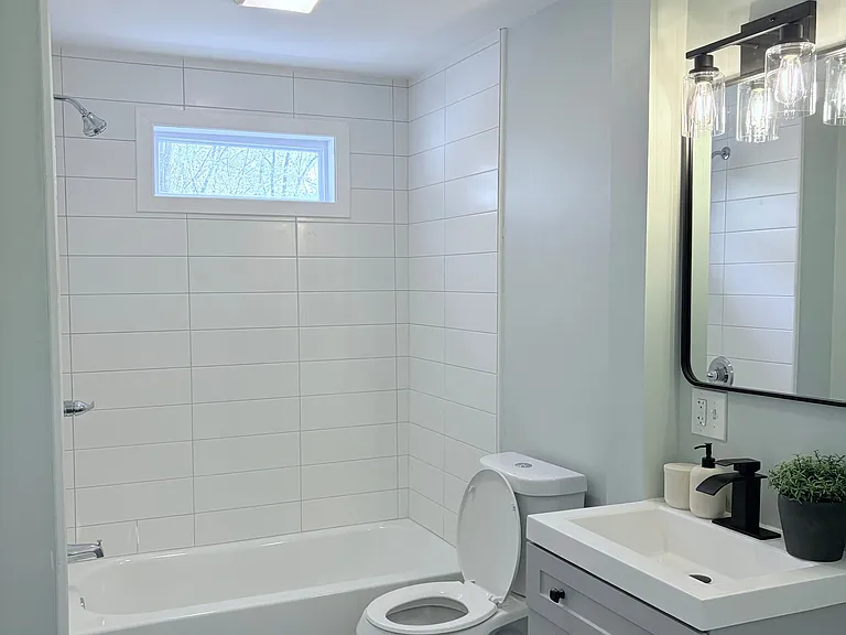 2 bed, 1.0 bath, $2,000 — Photo 6