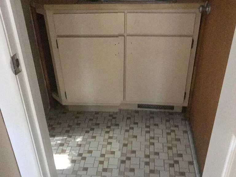 202 N Clinton Ave #2 — Photo 8