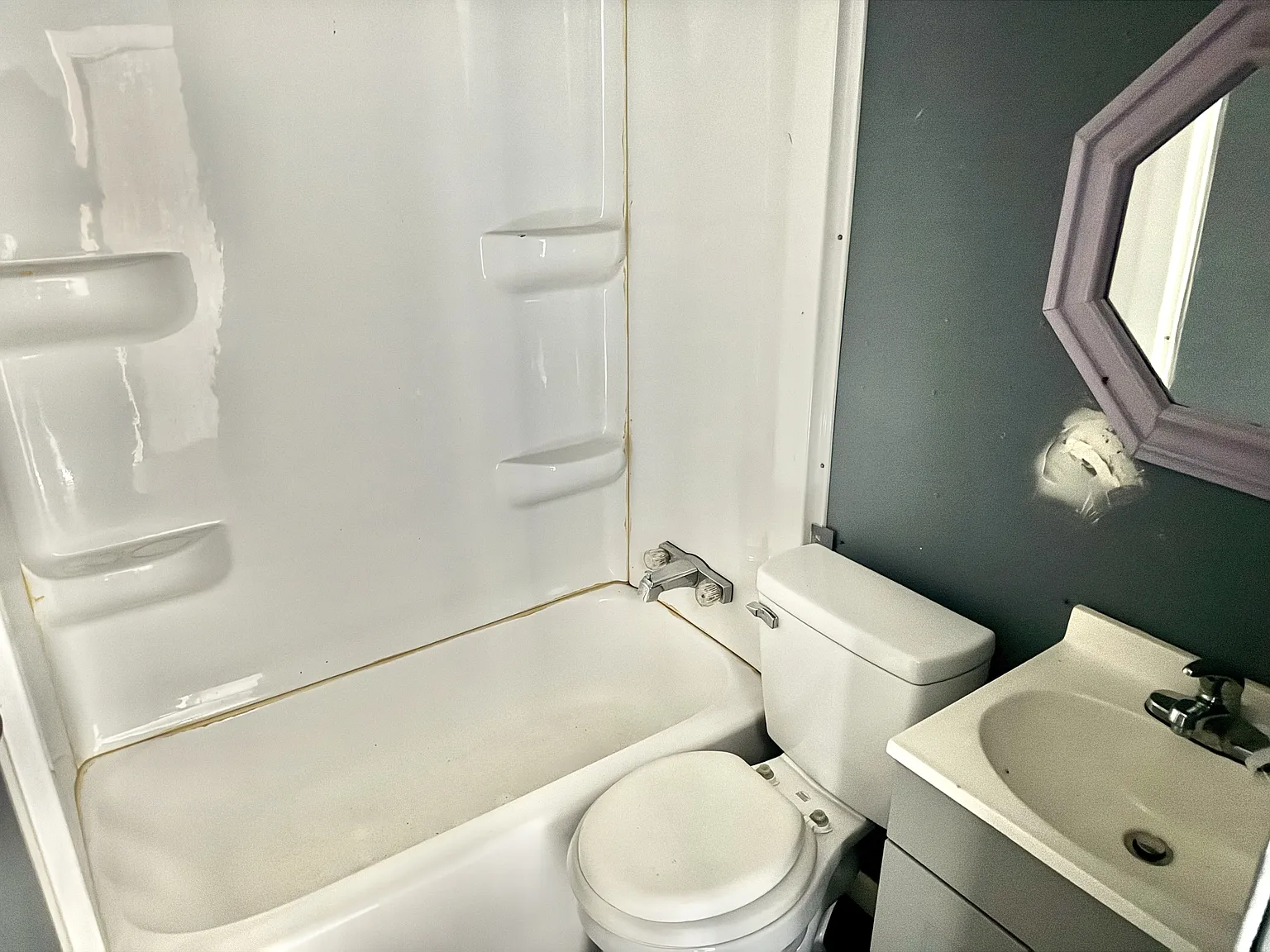 428 Lafayette Road - 3 — Photo 4