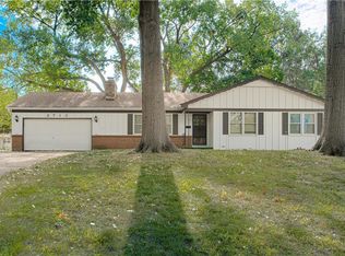 2713 Berry Ave, Independence, MO 64057
