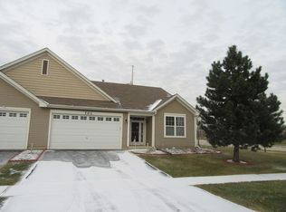701 Bellevue Cir, Oswego, IL 60543