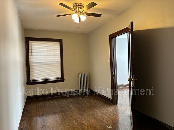 2nd image of 1911 S Cicero Ave APT 1M