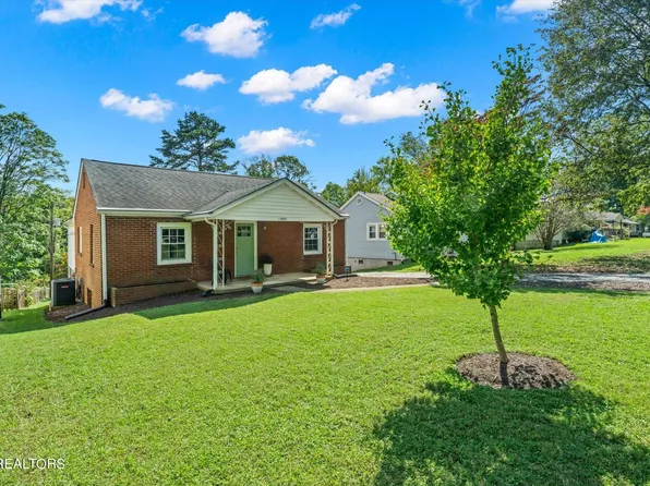 2922 Gaston Ave, Knoxville, TN 37917