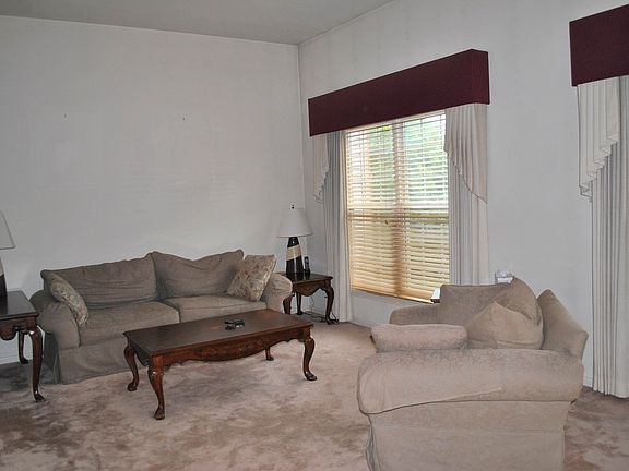 4th image of 44076 Gala Cir